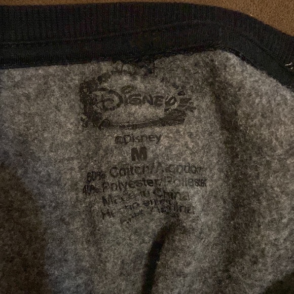 Disney Women Mickey & Minnie Sweatshirt, Size M - Picture 6 of 6